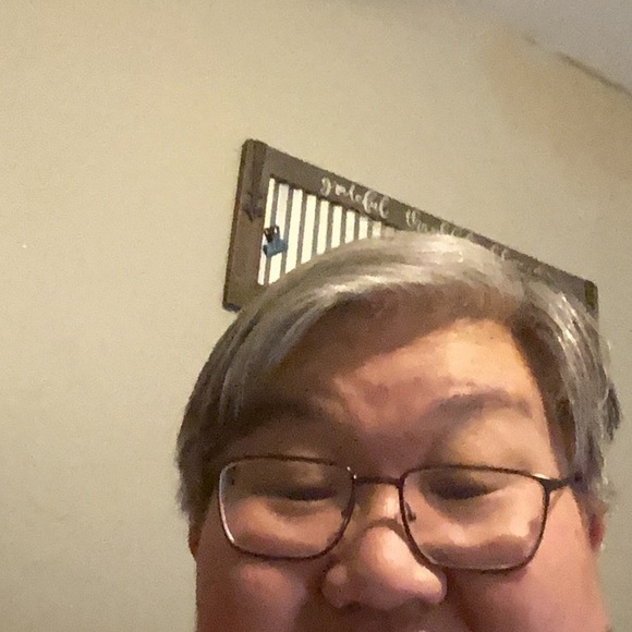 Meet your Posher, Elizabeth - Picture 2 of 2